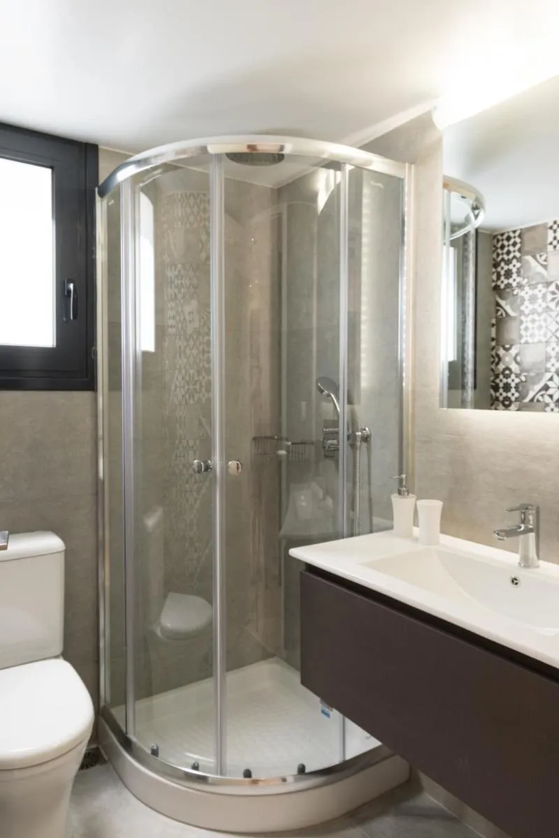 Image 6 of Voda Luxury Residence #402