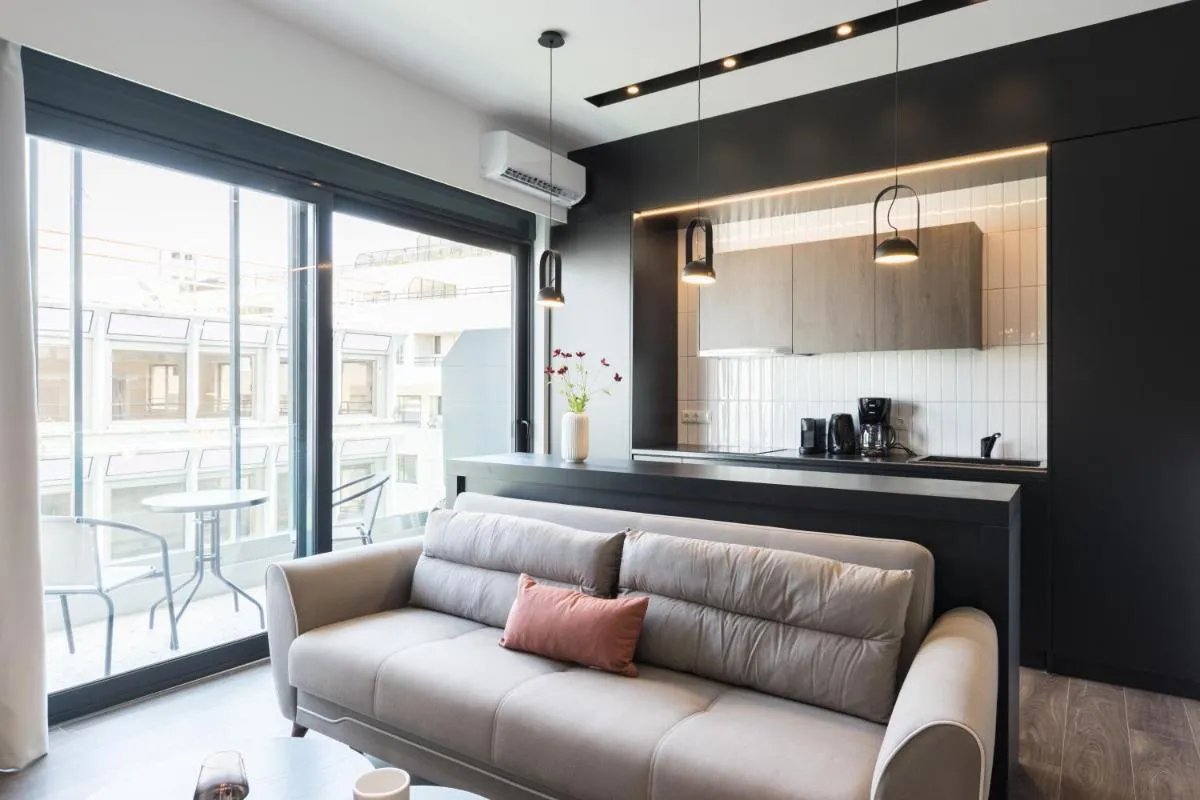 Image 2 of Voda Luxury Residence #501