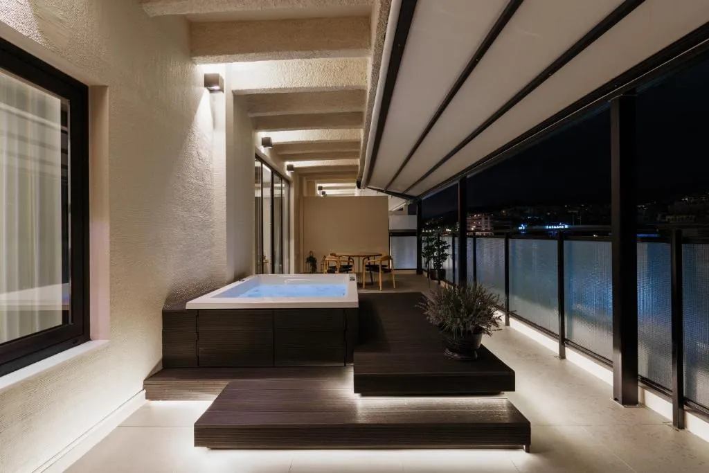 Image of ACRON 12 penthouse Acropolis suites