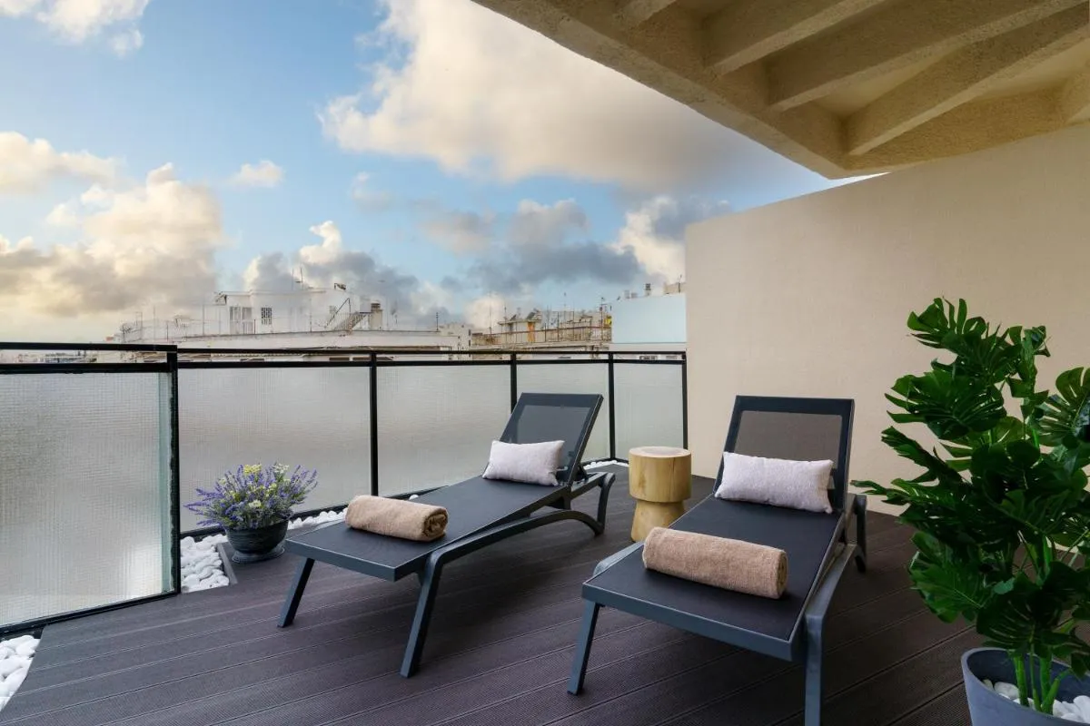 Image 3 of ACRON 12 penthouse Acropolis suites
