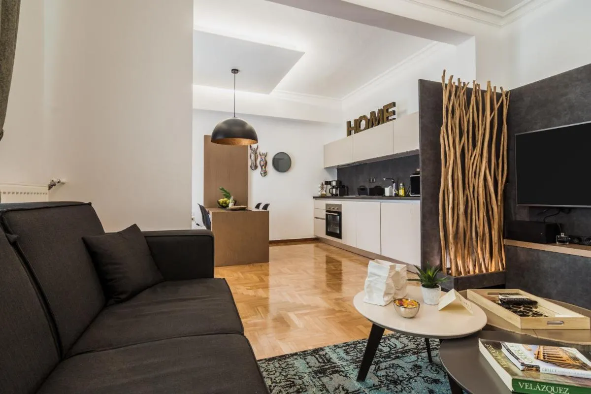 Image 3 of Acropolis Executive Suite