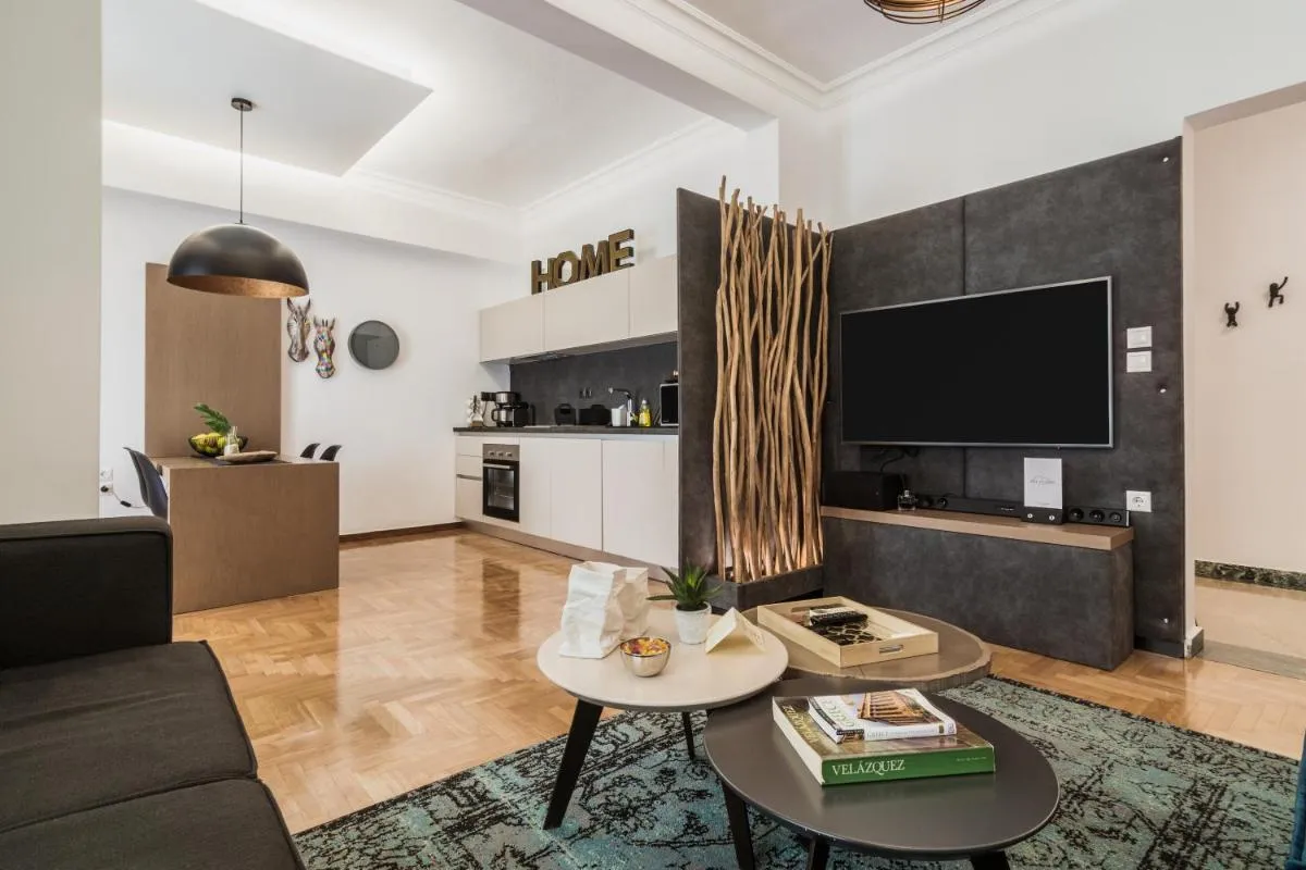Image 4 of Acropolis Executive Suite