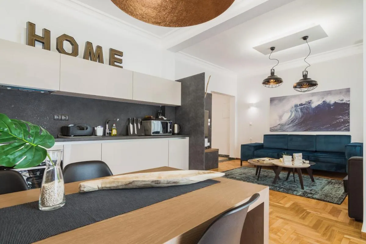 Image 1 of Acropolis Executive Suite