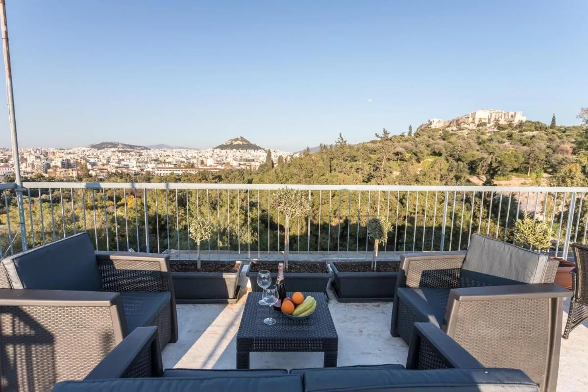 Image 2 of Acropolis Luxury Iris