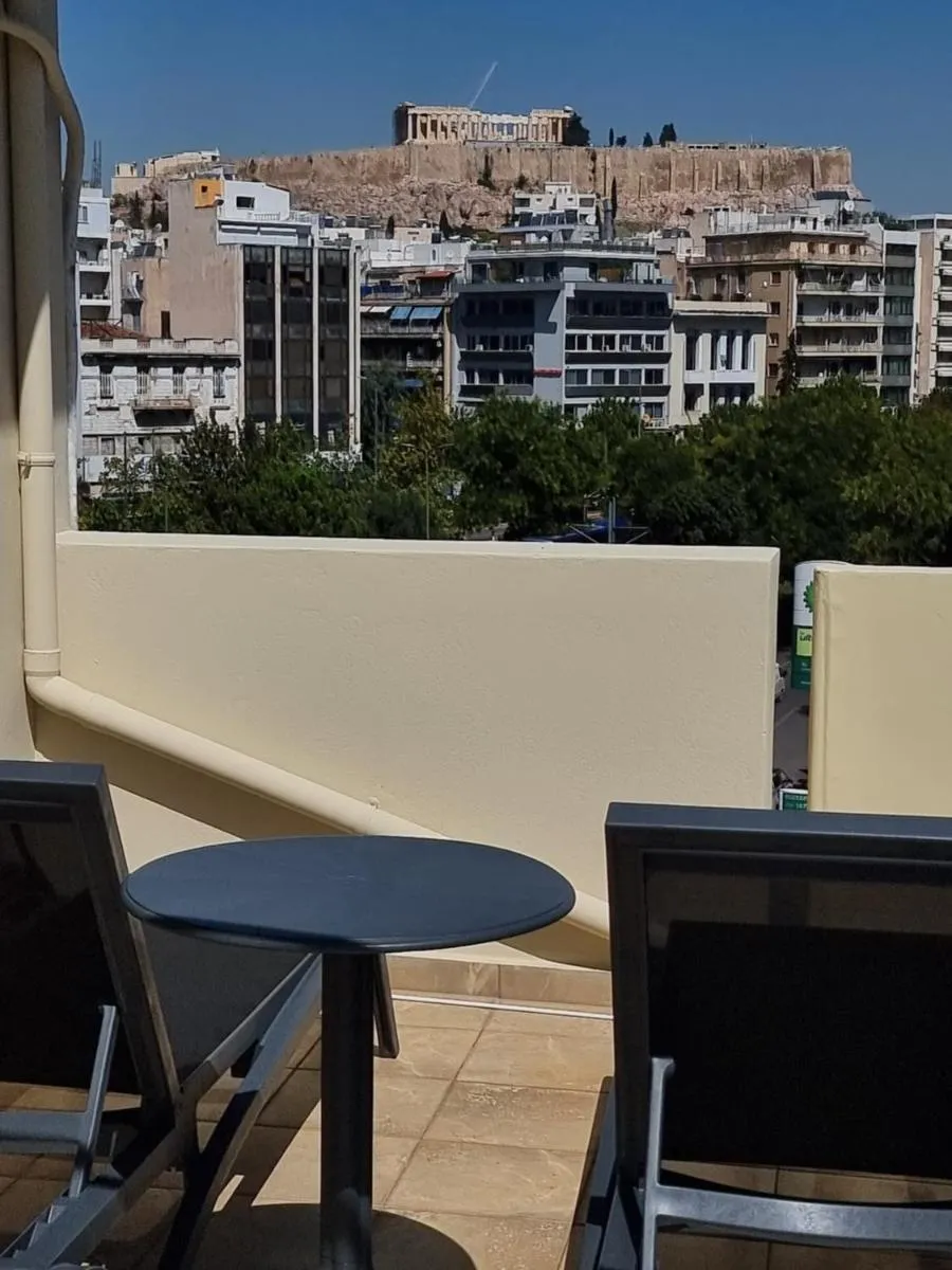 Image 1 of Acropolis Veranda by YHA