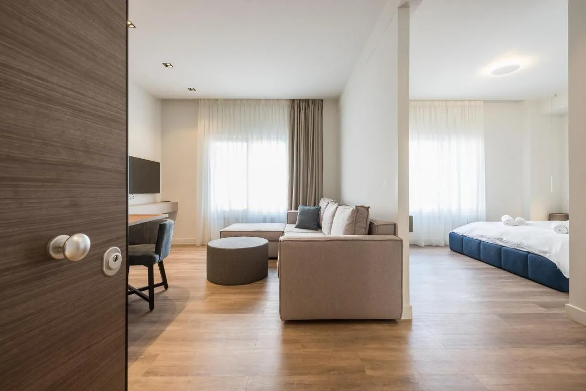 Image 5 of Aeiphoria Suites & Rooms – Athens