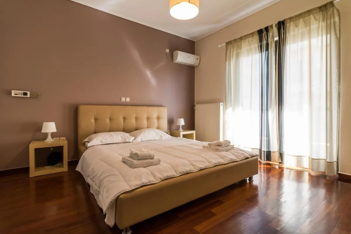 Image 2 of Amazing Holiday Apt with Ocean Views