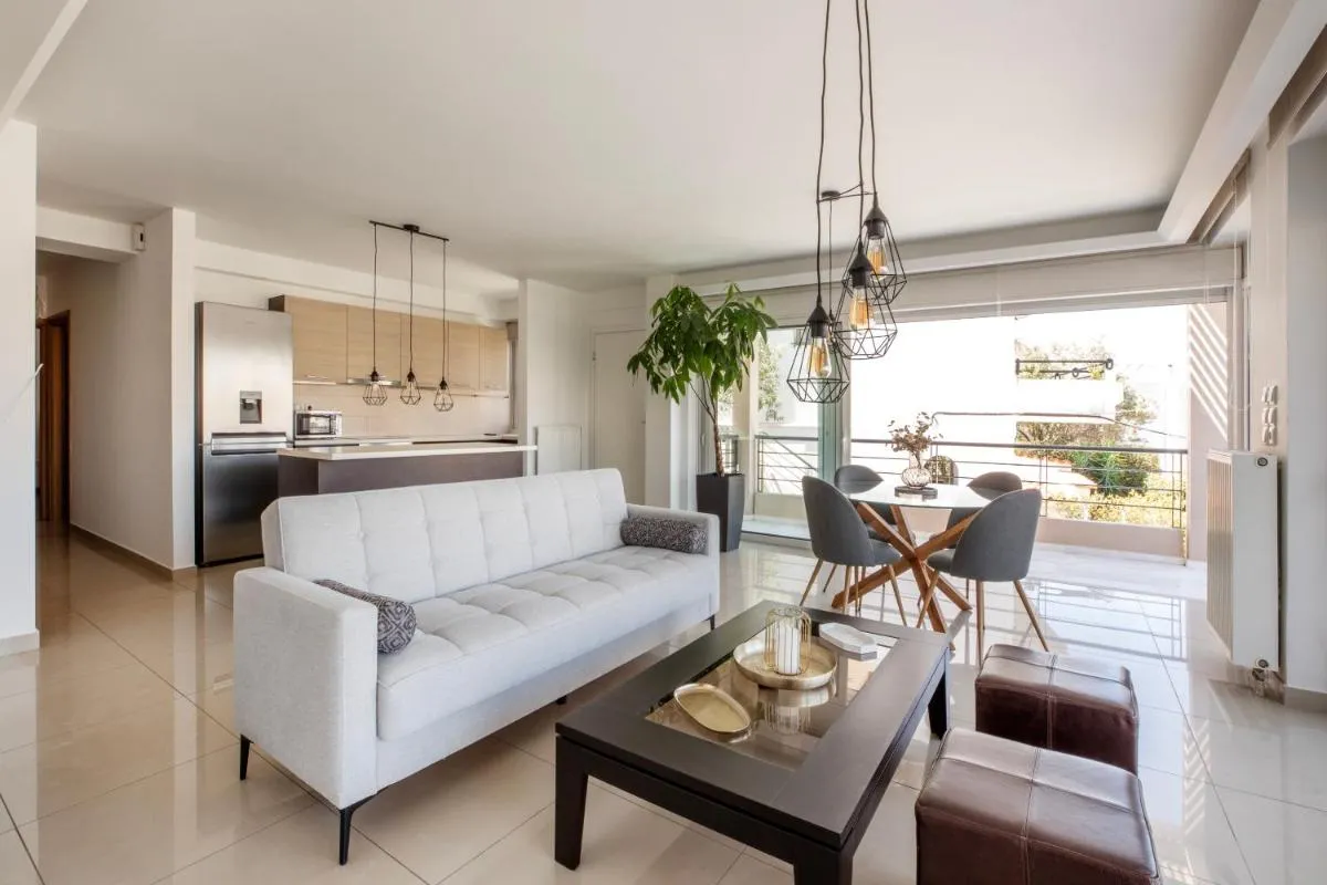 Image 3 of Angel Condos
