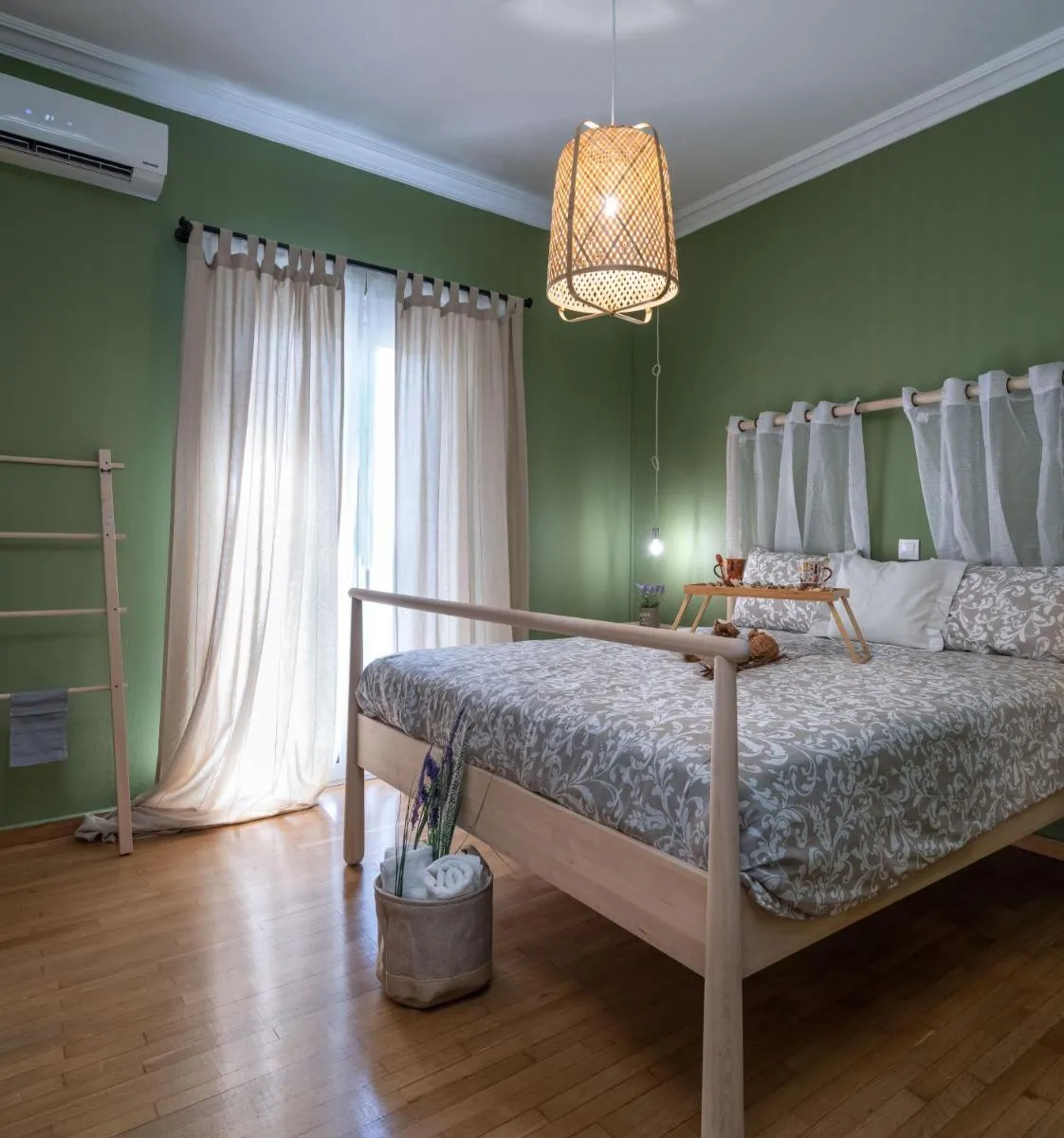 Image 3 of Apartment at the foothills of Acropolis