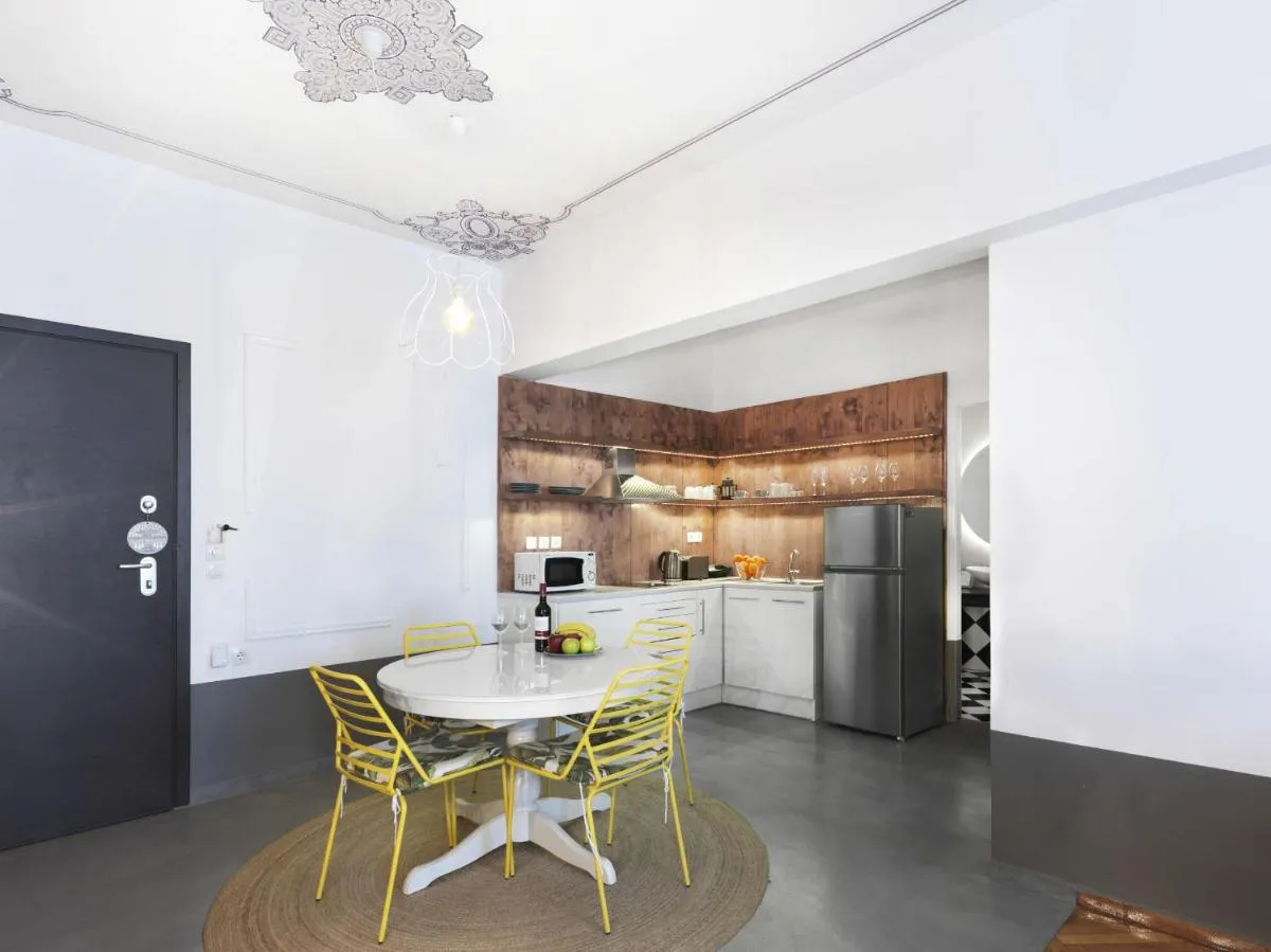 Image 4 of Athenian Apartment in the center with Jacuzzi