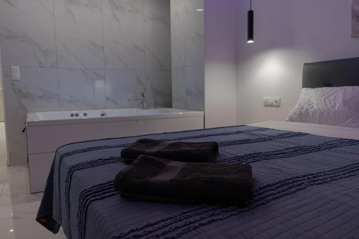 Image 1 of Athens Jacuzzi apartment