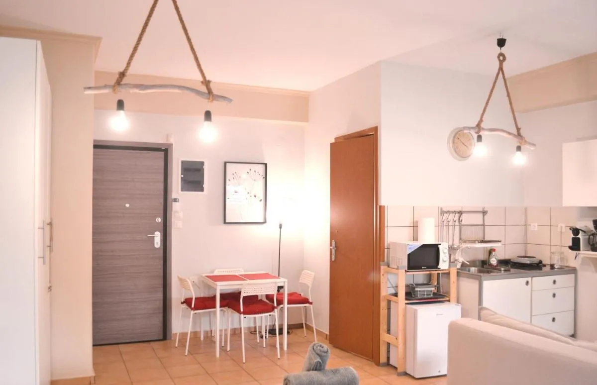 Image 1 of Athens Modern Minimalistic Sunny Studio With Balcony