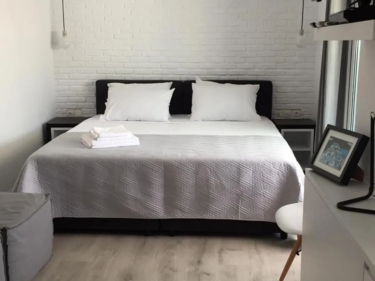 Image 2 of Athens View Loft – 01