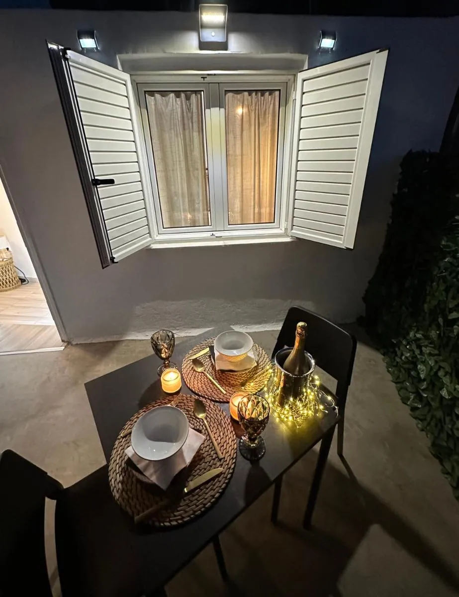 Image 4 of Central House in Plaka