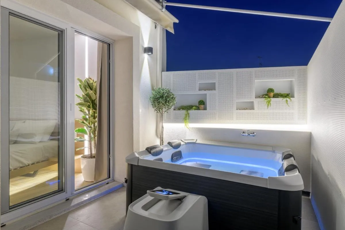 Image 1 of Central Sunny Loft with Plunge Pool