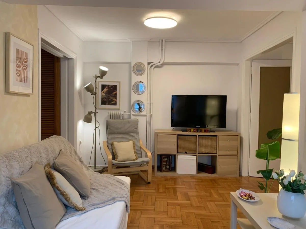 Image 2 of Chic Urban Living: Apartment in Acropolis-Koukaki