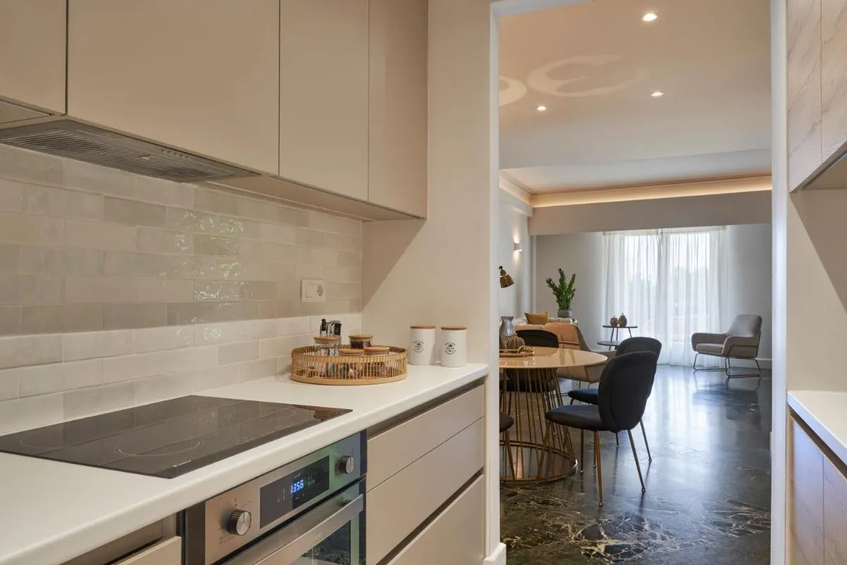 Image 3 of Chic n Bright 3Bd Apt with Hilton View
