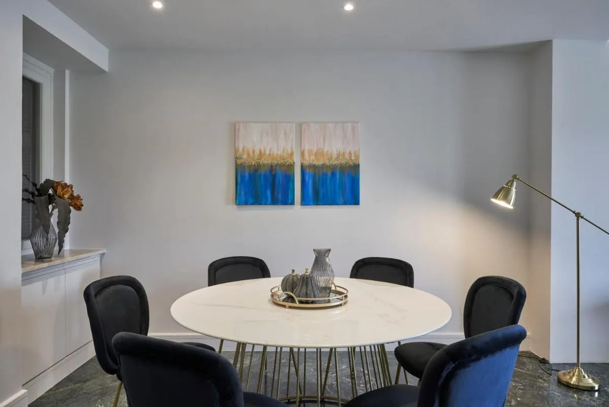 Image 4 of Chic n Bright 3Bd Apt with Hilton View