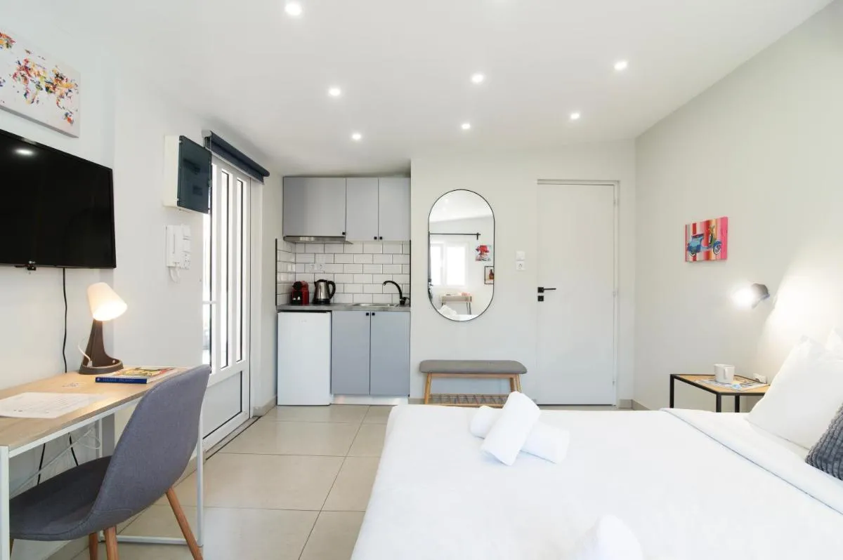 Image 3 of Chic rooftop studio w/ terrace – Near Acropolis