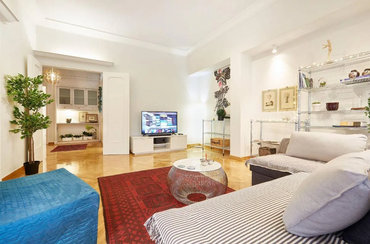 Image 4 of Chloe Boutique Apartments Metropolis