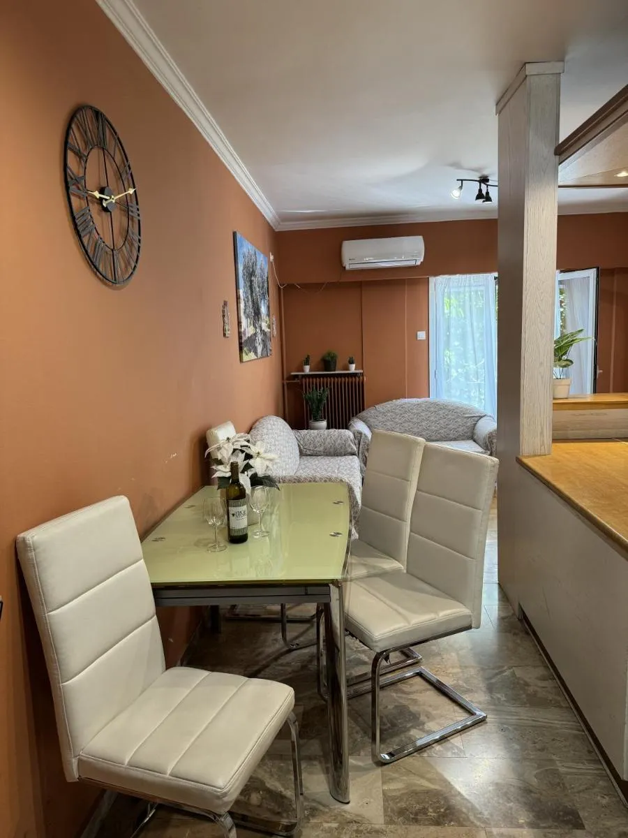 Image 6 of Cozy Apt next to Acropolis