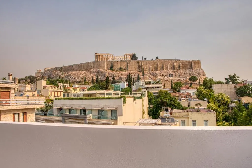 Image of Cozy Deck Roof Apt at the Foothills of Acropolis