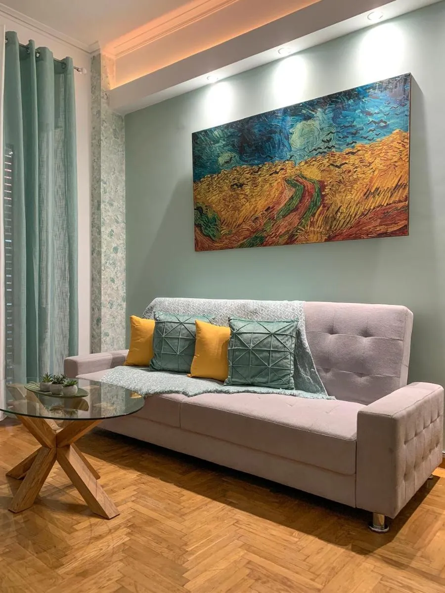 Image 3 of Cozy and Chic apartment in the Center, 5 min Subway