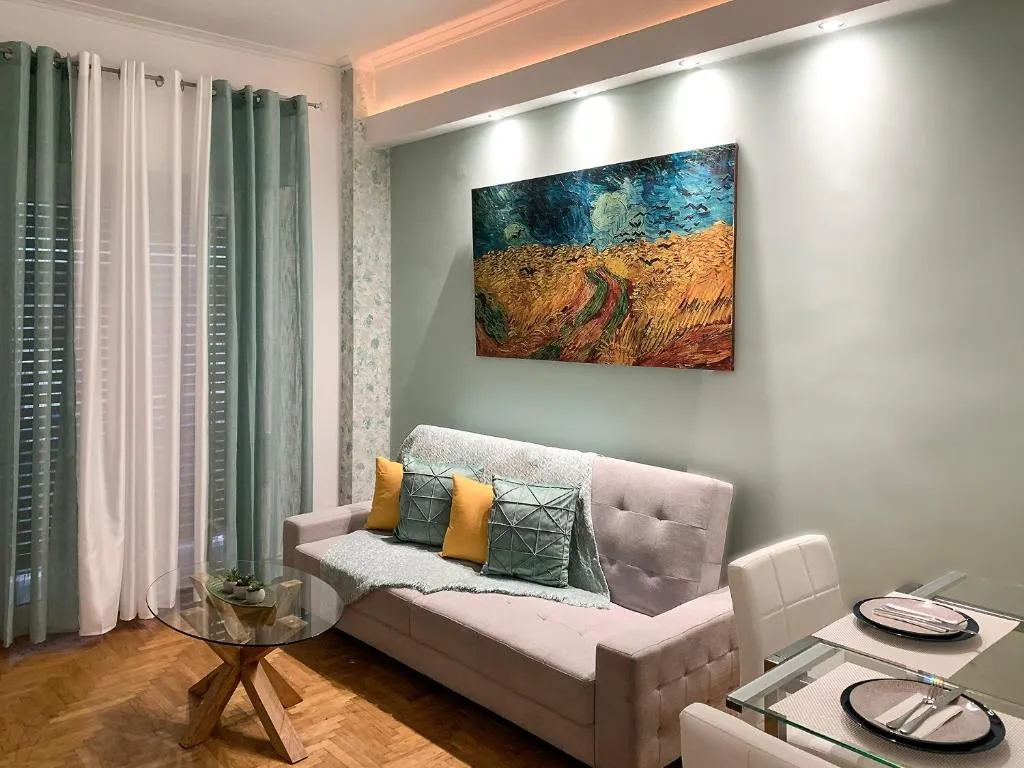 Image of Cozy and Chic apartment in the Center, 5 min Subway