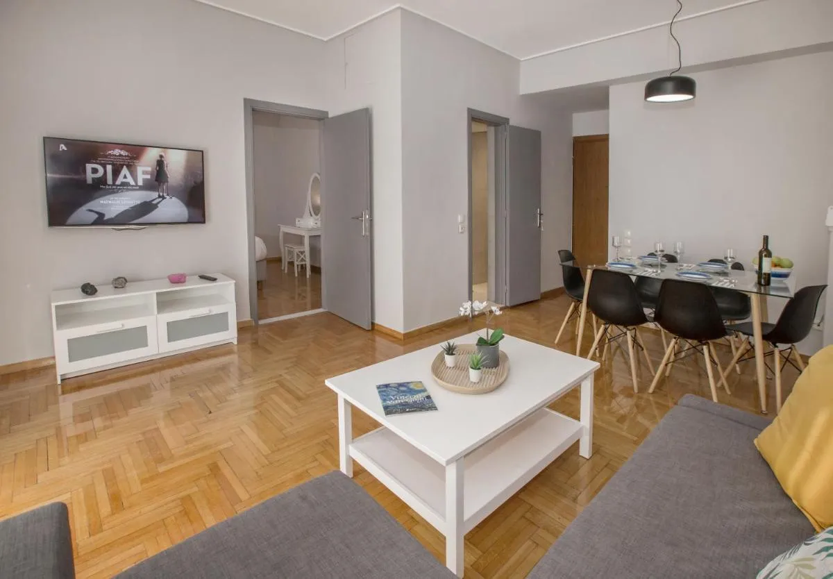 Image 2 of Cozy apartment in Syntagma-Plaka by GHH