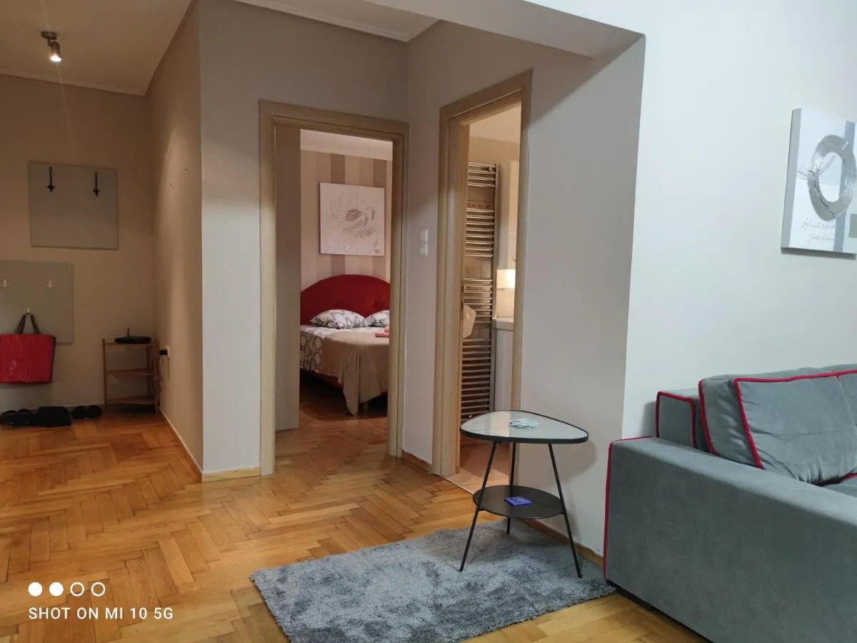 Image 4 of Cozy apartment near the sea in Palaio Faliro