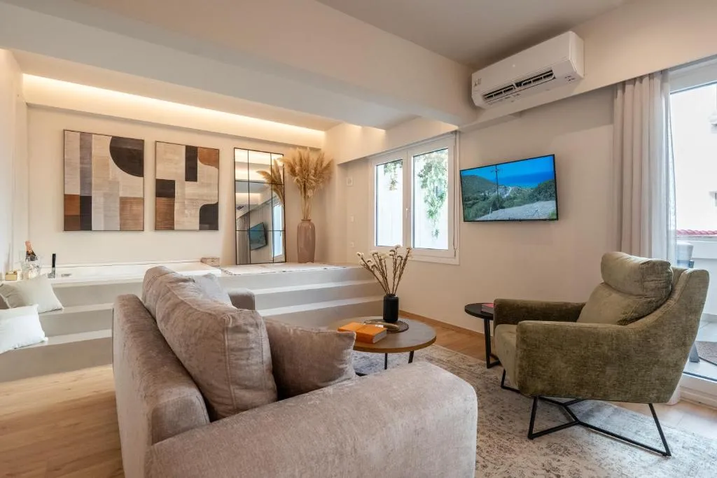 Image of Derouse Eva Suite Jacuzzi & Sauna
