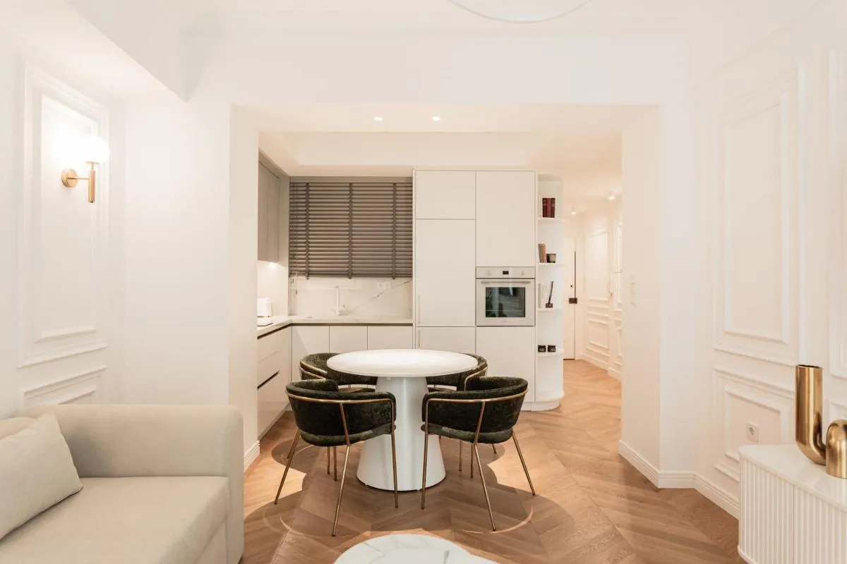 Image 2 of Elegant apartment a breath away from the Acropolis