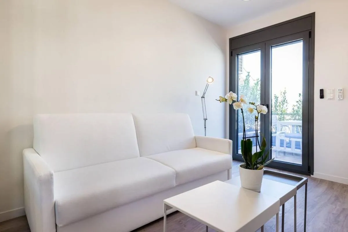 Image 5 of Emilie in Athens – Central chic flat with terrace Syntagma E1