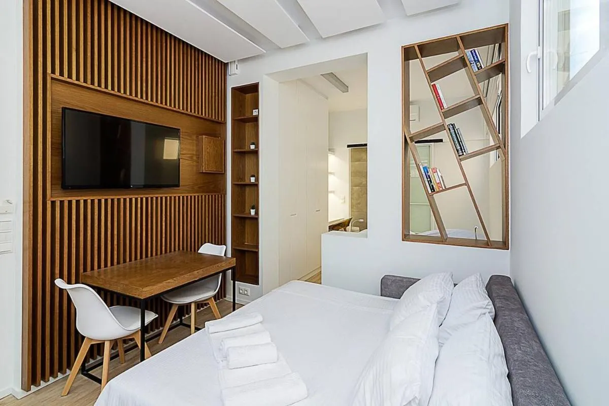 Image 1 of Emilie in Athens – Central modern flat Syntagma E4