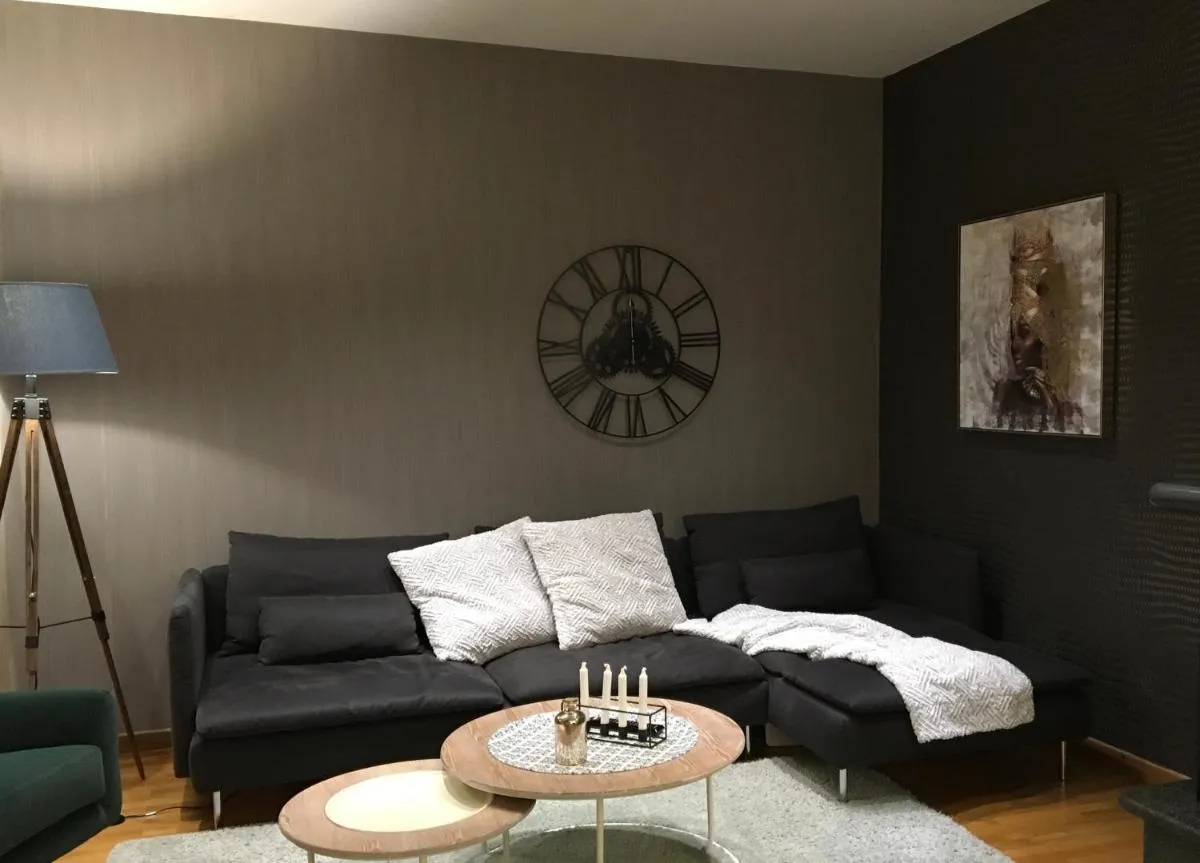 Image 2 of Evelina’s apartment