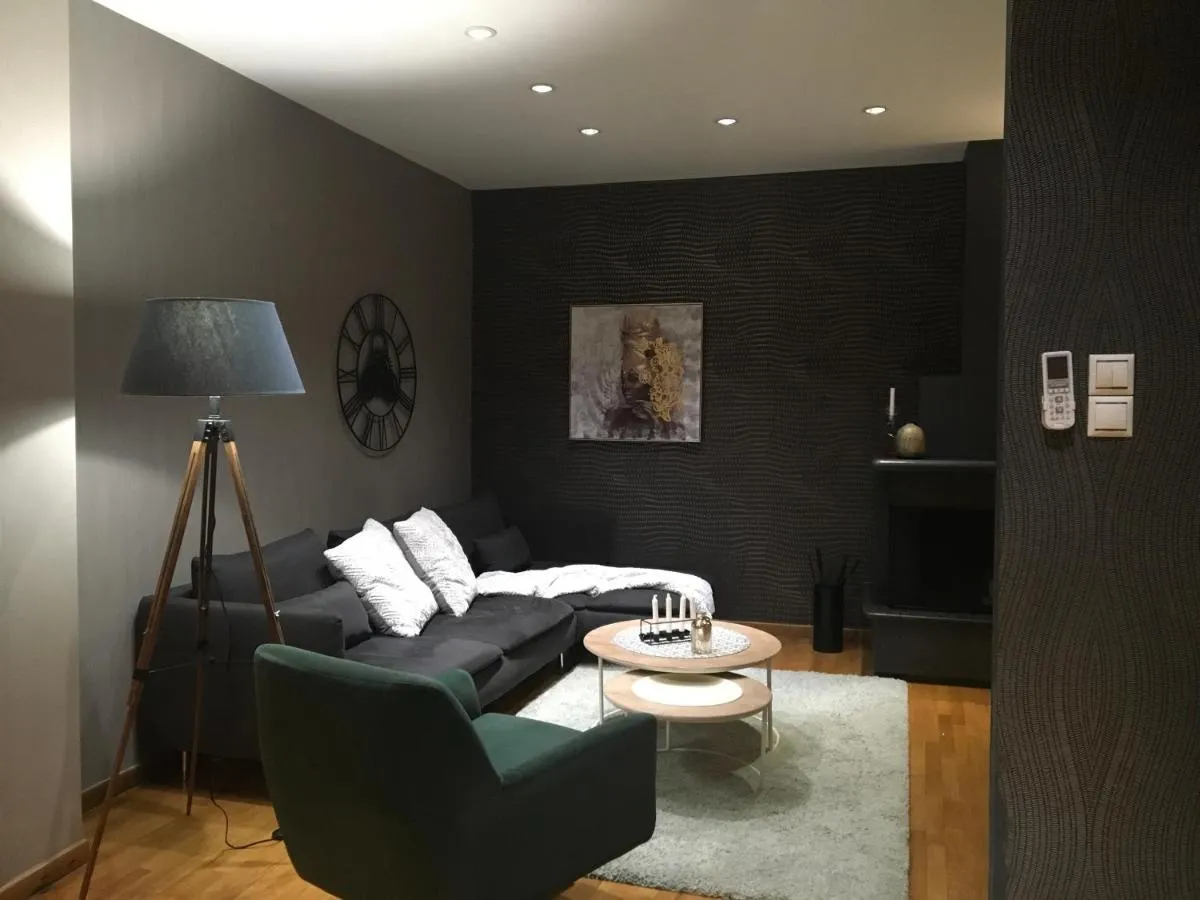 Image 1 of Evelina’s apartment