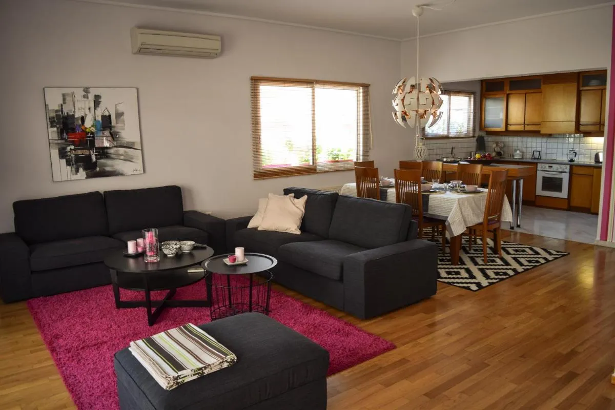 Image 1 of Familygroupflat