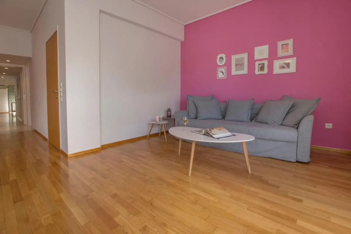 Image 4 of Familygroupflat