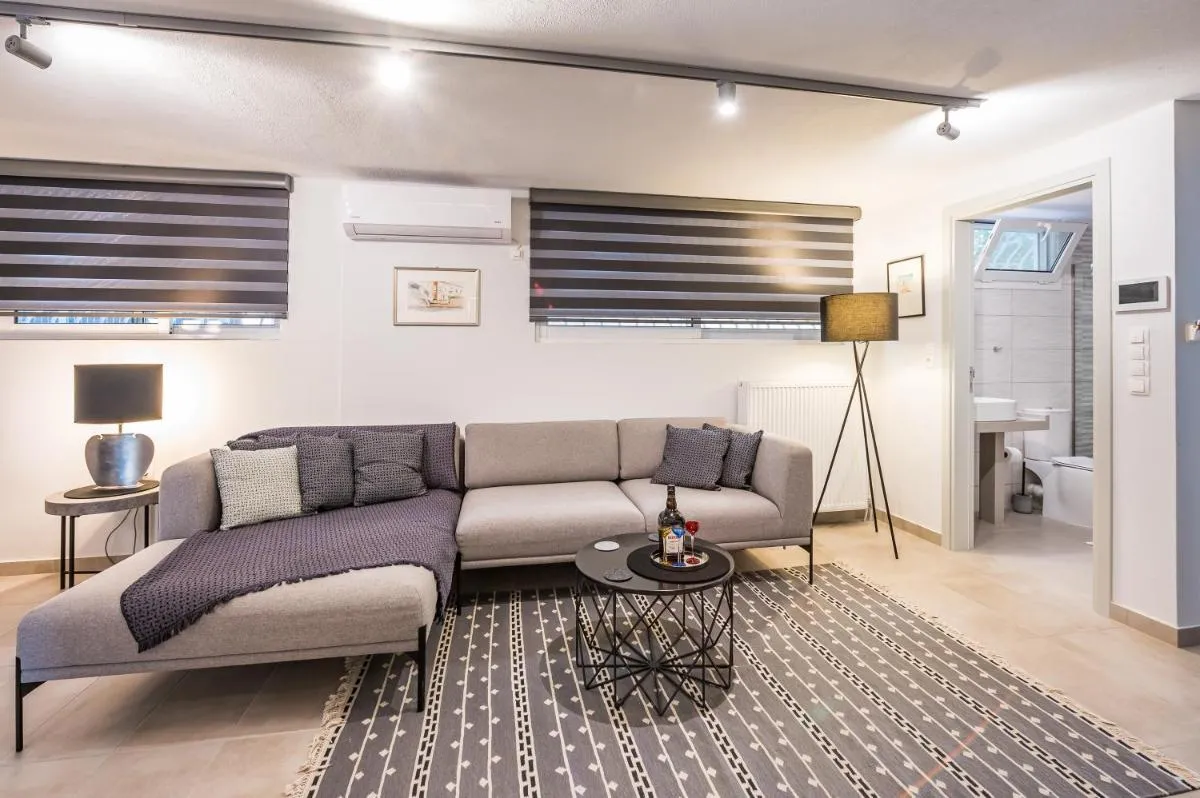 Image 4 of Glyfada’s Cosy Apartments
