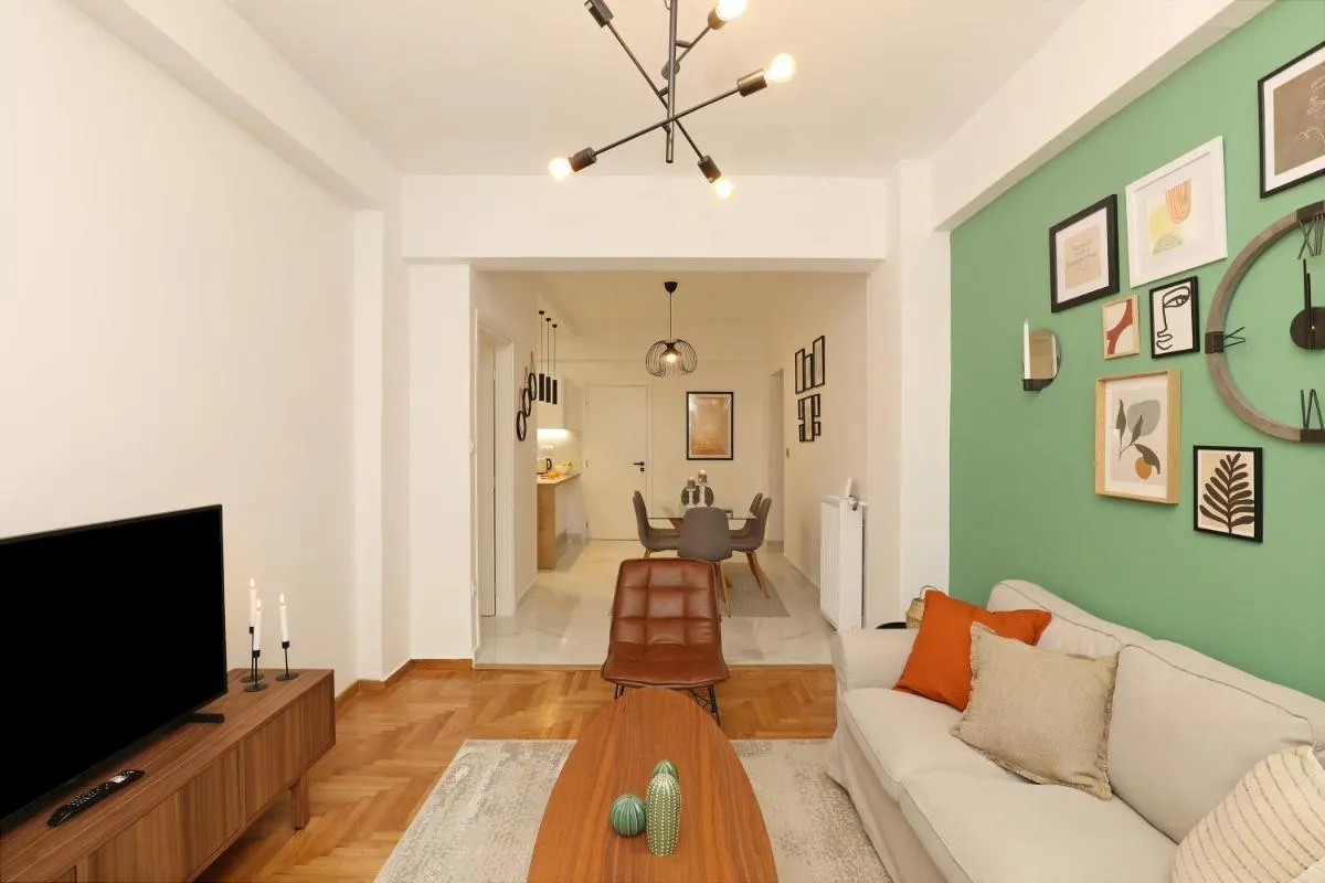 Image 2 of Golden Acropolis 3BD apartment