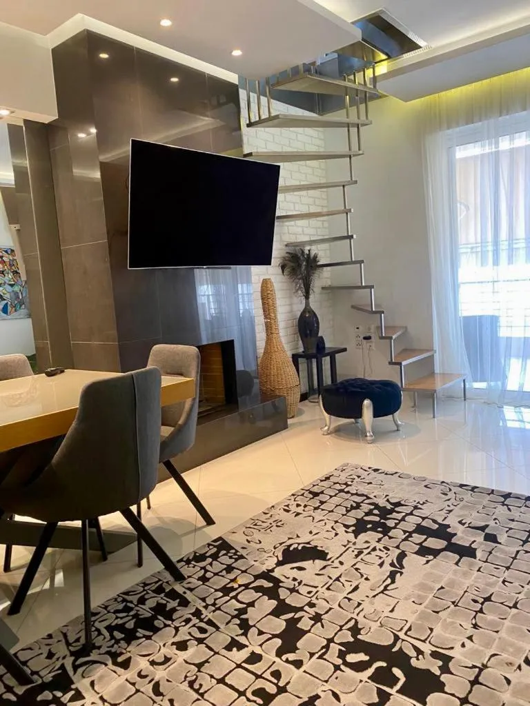 Image 4 of Helen Luxury Loft Design MEISONETTE-APARTMENT