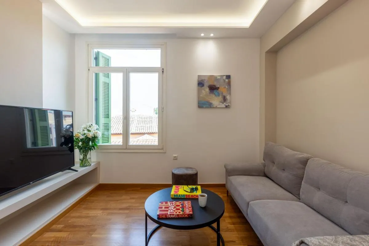 Image 1 of Holodek Apartments : Akropolis