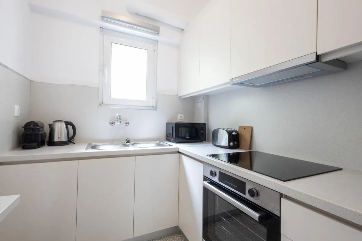 Image 4 of Impressive Minimal 2 bdrm next to Acropolis Museum