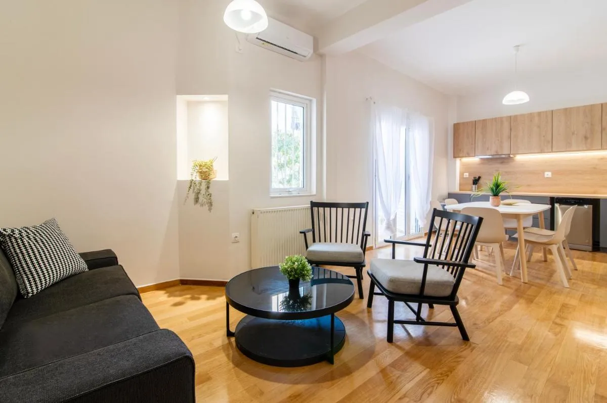 Image 2 of Koukaki Lux Apartment