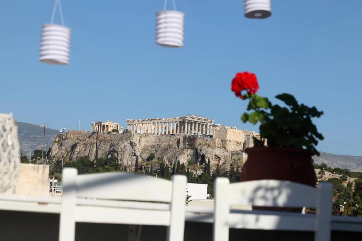 Image 4 of Live in Athens, THISEIO Residency, Our first love #01
