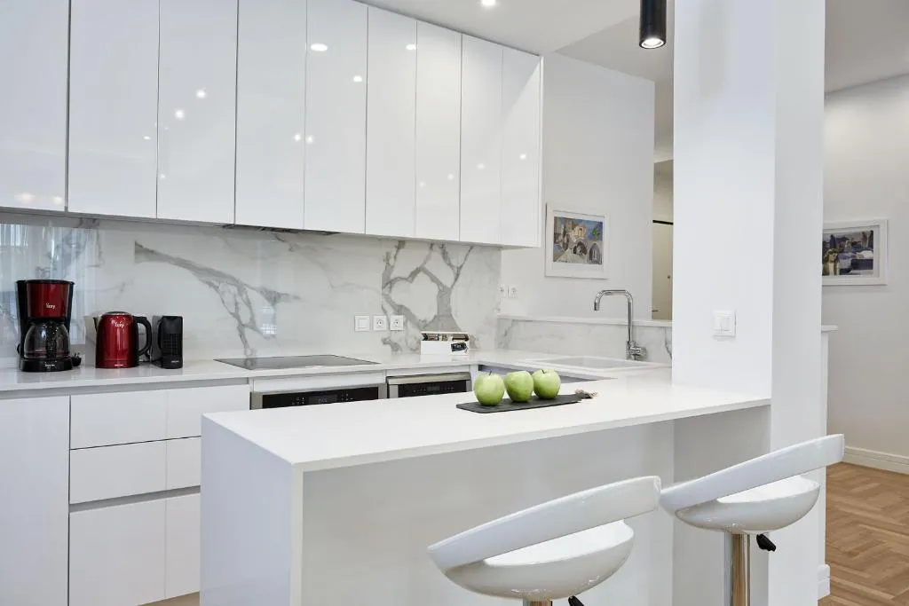 Image of Luxurious Spacious Apt next to Hilton Hotel
