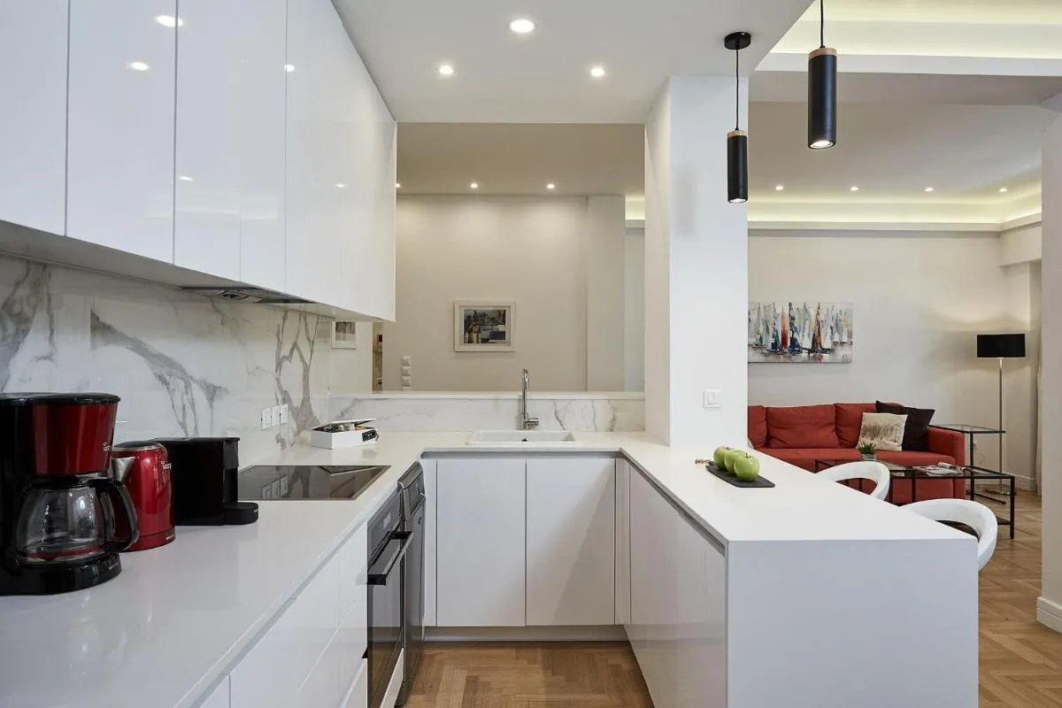 Image 1 of Luxurious Spacious Apt next to Hilton Hotel