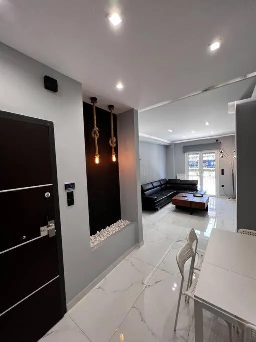 Image 3 of Luxurious, Spacious, Modern, Fully Renovated Apartment close to Acropolis, Koukaki, Metro Station ”Sygrou-Fix”