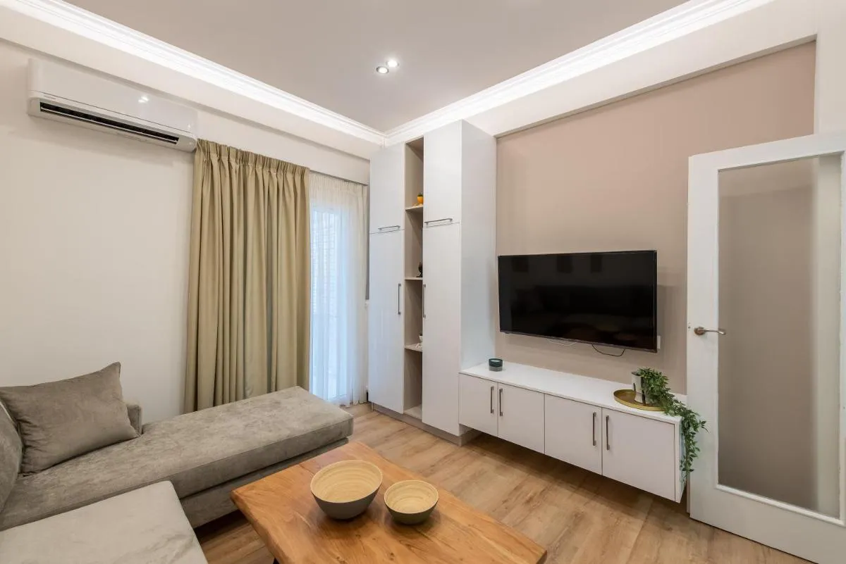 Image 2 of MEDLUXE COZY APARTMENT!