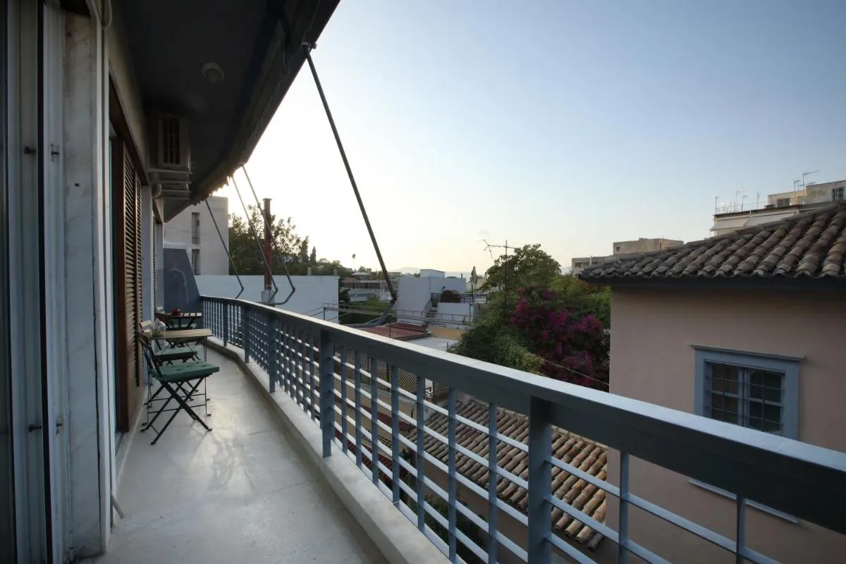 Image 2 of Modern 2BD apartment next to Acropolis